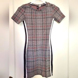Divided Bodycon Mini Dress with Plaid Print